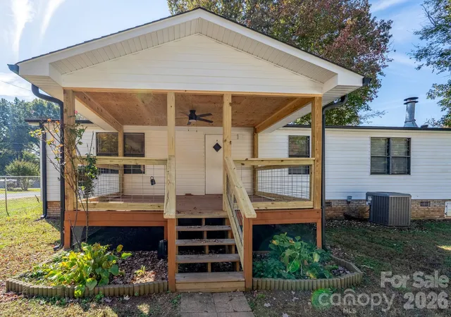 Photo 2 of Single family home for sale at 1210 Sidney Dr, Salisbury, NC 28147 | MLS# 4437626 | Listing updated on 2026-10-29