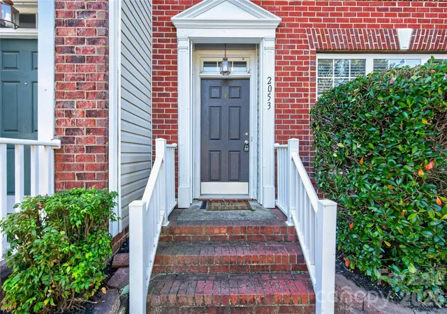 Photo 1 of Townhouse for sale at 2053 Cambridge Beltway Dr, Charlotte, NC 28273 | MLS# 4437643 | Listing updated on 2026-10-24