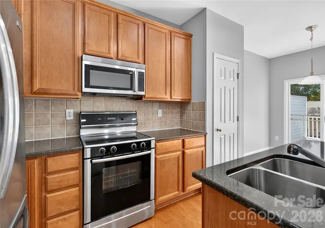 Photo 2 of Townhouse for sale at 2053 Cambridge Beltway Dr, Charlotte, NC 28273 | MLS# 4437643 | Listing updated on 2026-10-24