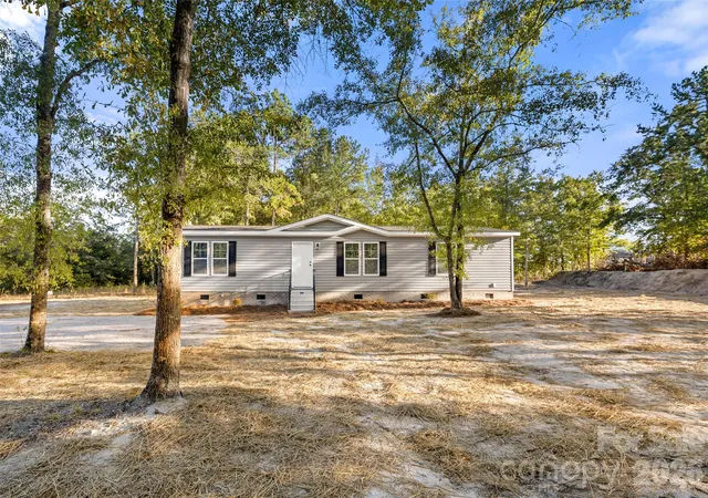 Photo 1 of Single family home for sale at 1743 Beaker Rd, Heath Springs, SC 29058 | MLS# 4437647 | Listing updated on 2026-10-28