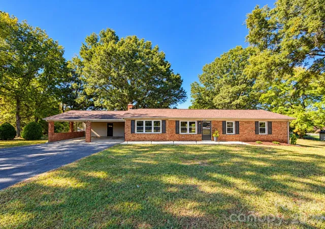 Photo 2 of Single family home for sale at 3889 Grange Rd, Maiden, NC 28650 | MLS# 4437653 | Listing updated on 2026-10-29