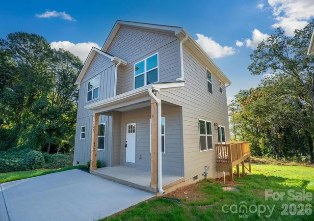 Photo 2 of Single family home for sale at 1429 10th Avenue SW, Hickory, NC 28602 | MLS# 4437660 | Listing updated on 2026-10-28