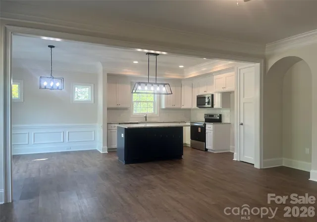 Photo 3 of Single family home for sale at 403 E 21st Street, Kannapolis, NC 28083 | MLS# 4437664 | Listing updated on 2026-10-26