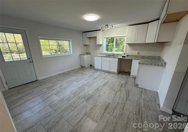 Photo 4 of Single family home for sale at 715 N Central Ave, Landis, NC 28088 | MLS# 4437668 | Listing updated on 2026-10-26