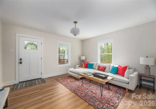 Photo 4 of Single family home for sale at 5 White Ave, Asheville, NC 28803 | MLS# 4437673 | Listing updated on 2026-10-29