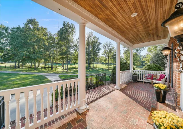 Photo 3 of Mansion for sale at 5971 Union Rd, Gastonia, NC 28056 | MLS# 4437677 | Listing updated on 2026-10-28