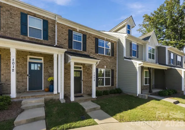 Photo 1 of Townhouse for sale at 1008 Township Pkwy, Belmont, NC 28012 | MLS# 4437687 | Listing updated on 2026-10-29