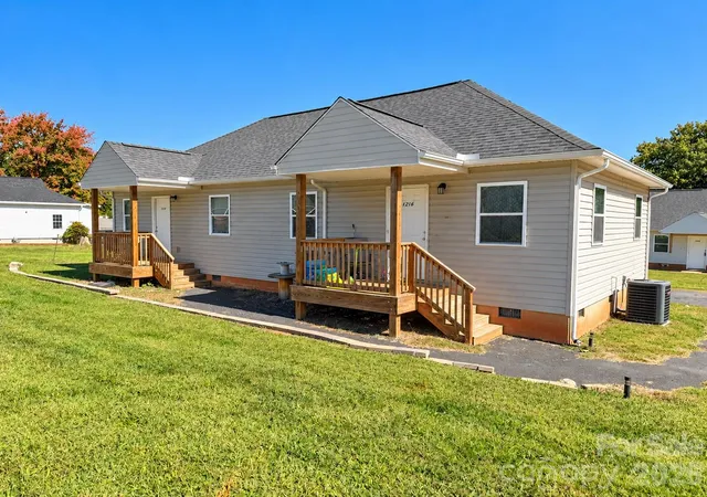Photo 2 of Multi family home for sale at 1212, 1214 1216 1218 Alexander St, Statesville, NC 28677 | MLS# 4437691 | Listing updated on 2026-10-29