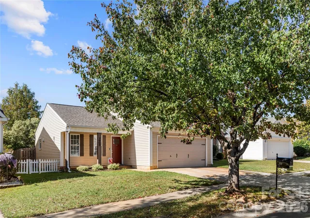 Photo 1 of Single family home for sale at 7909 Paper Birch Rd, Charlotte, NC 28215 | MLS# 4437696 | Listing updated on 2026-10-30