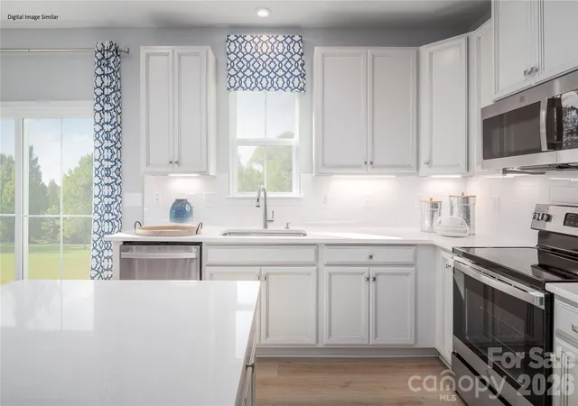 Photo 3 of Townhouse for sale at 10430 Catawba Run Rd, Charlotte, NC 28278 | MLS# 4437699 | Listing updated on 2026-10-26