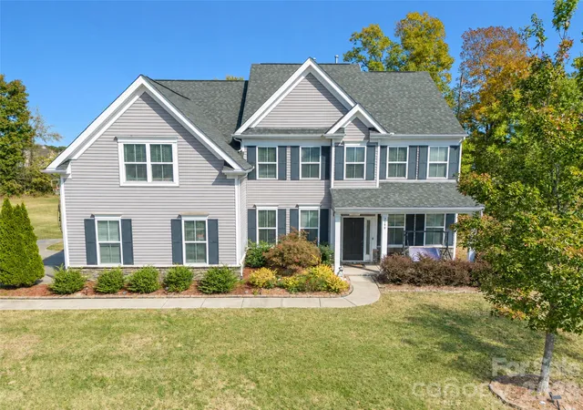Photo 2 of Single family home for sale at 7199 Old Valley Way, Harrisburg, NC 28075 | MLS# 4437701 | Listing updated on 2026-10-29