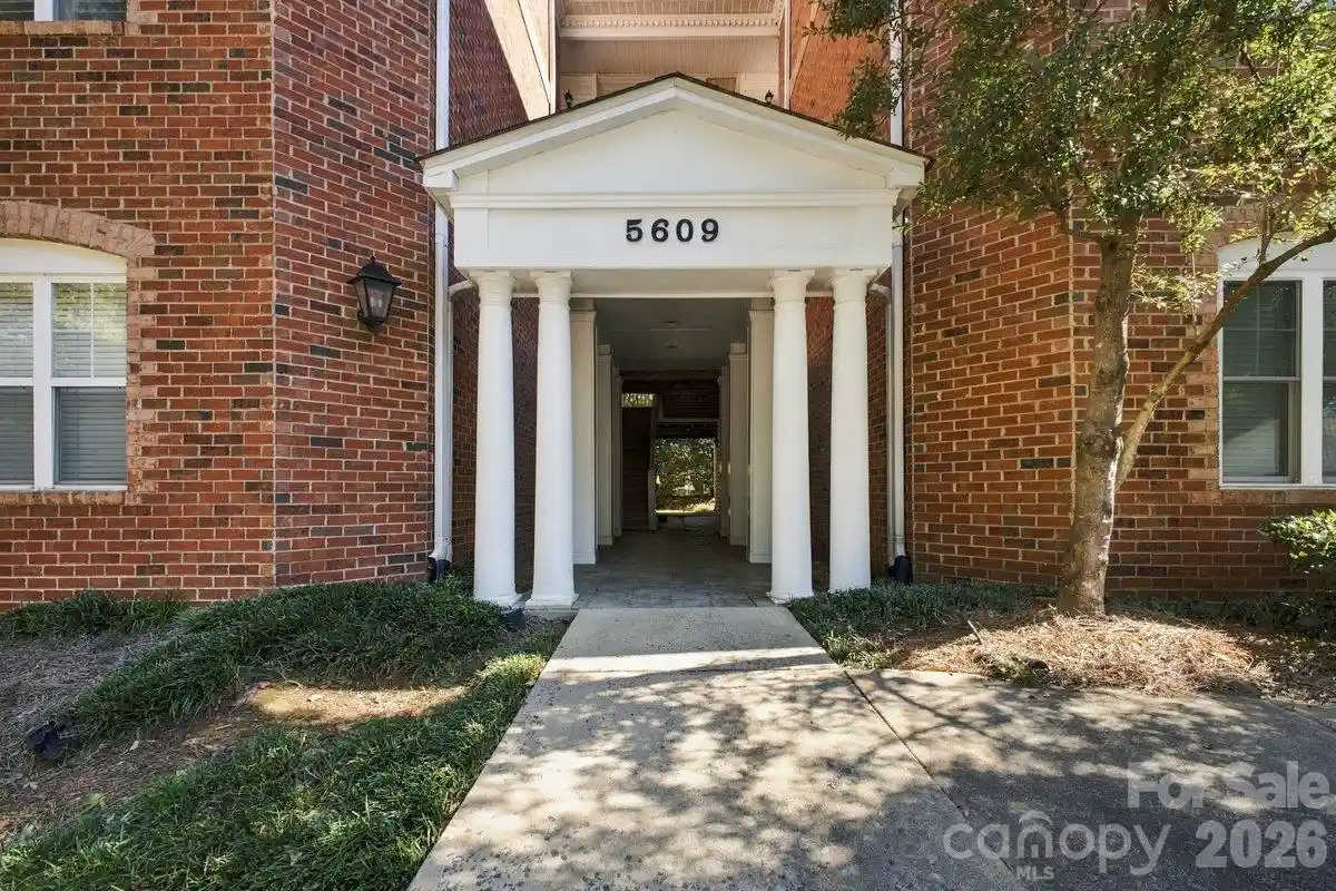 Listing Photo 1 - Condo for sale in 5609 Fairview Rd located at 5609 Fairview Rd, Charlotte, NC 28209 - Unit 5609 Fairview Rd