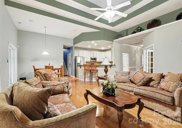 Photo 2 of Single family home for sale at 6332 Colonial Garden Dr, Huntersville, NC 28078 | MLS# 4437708 | Listing updated on 2026-10-29
