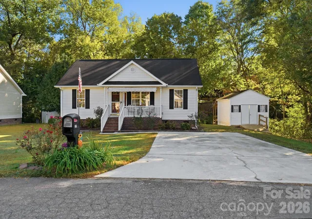 Single family home for sale at 321 Hill St, Mount Holly, NC 28120 | MLS# 4437713