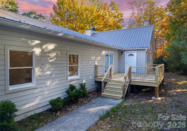 Photo 2 of Single family home for sale at 26 Fjord Rd, Rosman, NC 28772 | MLS# 4437714 | Listing updated on 2026-10-30
