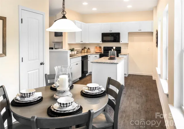 Photo 3 of Single family home for sale at 624 Rowe Xing Dr #37, Newton, NC 28658 | MLS# 4437734 | Listing updated on 2026-10-27