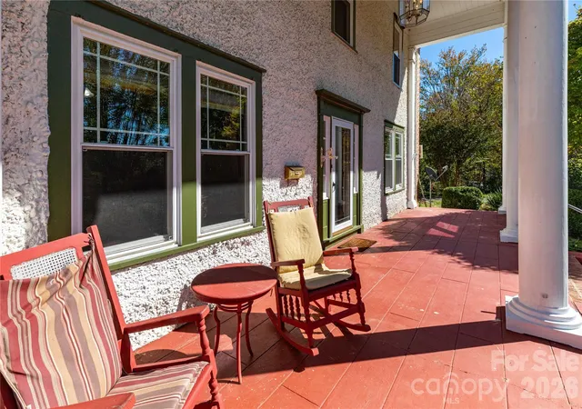 Photo 2 of Single family home for sale at 10 Best Life Ln, Brevard, NC 28712 | MLS# 4437749 | Listing updated on 2026-10-27