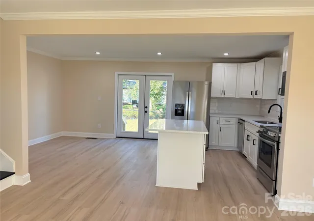 Photo 1 of Single family home for sale at 9926 Rockmeadow Dr, Charlotte, NC 28216 | MLS# 4437756 | Listing updated on 2026-10-27