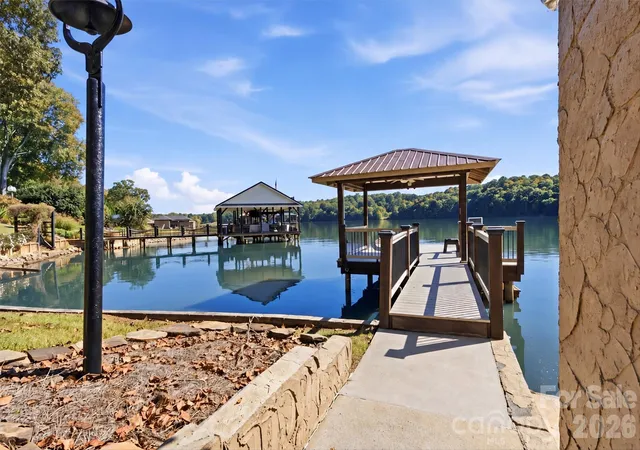 Photo 2 of Single family home for sale at 35 S Point Ln, Taylorsville, NC 28681 | MLS# 4437764 | Listing updated on 2026-10-27