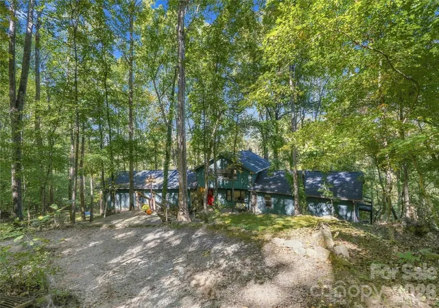 Photo 4 of Single family home for sale at 448 Bethel Hl Rd, Clover, SC 29710 | MLS# 4437773 | Listing updated on 2026-10-31