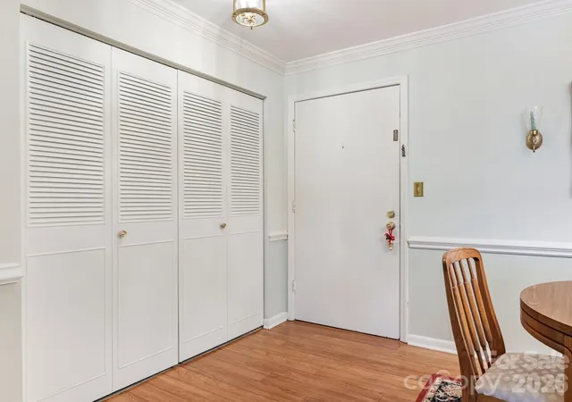 Photo 4 of Condo for sale at 1323 Queens Rd #317, Charlotte, NC 28207 | MLS# 4437793 | Listing updated on 2026-10-26