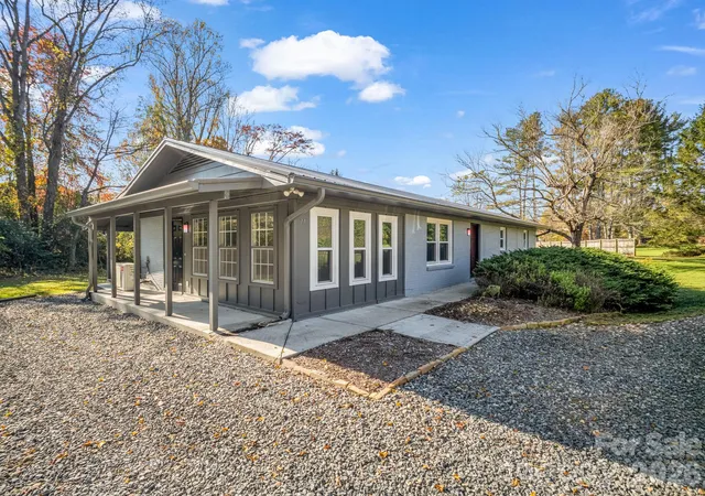 Photo 1 of Single family home for sale at 77 S Greenwood Forest Dr, Etowah, NC 28729 | MLS# 4437795 | Listing updated on 2026-10-30