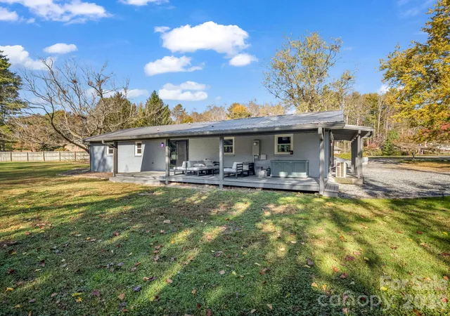 Photo 3 of Single family home for sale at 77 S Greenwood Forest Dr, Etowah, NC 28729 | MLS# 4437795 | Listing updated on 2026-10-30