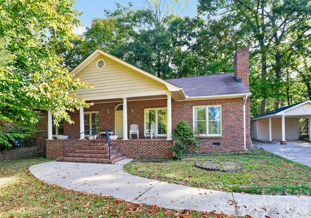 Single family home for sale at 2625 Toddville Rd, Charlotte, NC 28214 | MLS# 4437796
