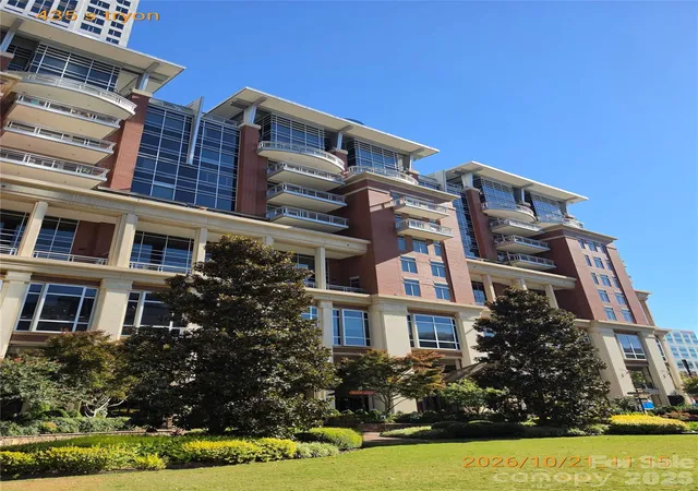 Photo 1 of Condo for sale at 435 Tryon St, Charlotte, NC 28202 | MLS# 4437797 | Listing updated on 2026-10-28