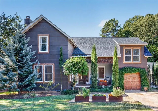 Single family home for sale at 521 Forest Ln, Rock Hill, SC 29730 | MLS# 4437798