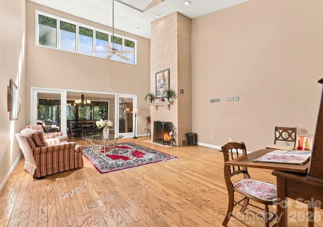 Photo 3 of Townhouse for sale at 5429 Sharon Rd, Charlotte, NC 28210 | MLS# 4437807 | Listing updated on 2026-10-27