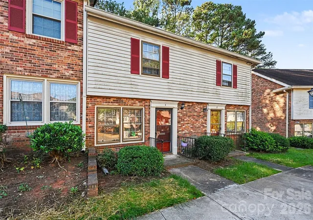 Listing Photo 1 - Condo for sale in building located at 6436 Old Pineville Rd, Charlotte, NC 28217 - Unit #E
