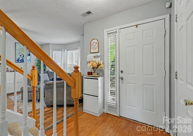 Photo 2 of Single family home for sale at 501 Long Crk Pkwy, Charlotte, NC 28214 | MLS# 4437824 | Listing updated on 2026-10-29