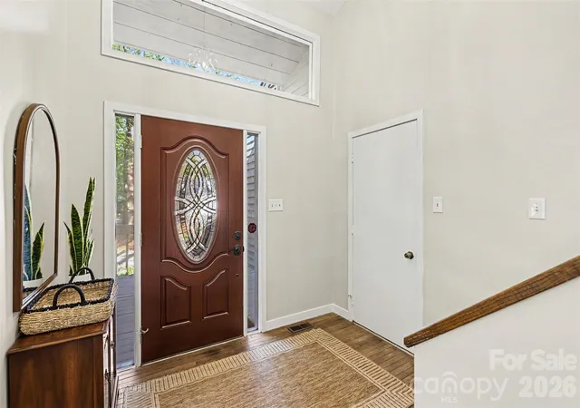Photo 3 of Single family home for sale at 4 Sandy Cvs Rd, Clover, SC 29710 | MLS# 4437826 | Listing updated on 2026-10-29