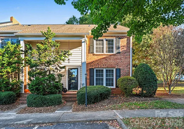 Townhouse for sale at 6709 Constitution Ln, Charlotte, NC 28210 | MLS# 4437843