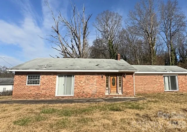 Photo 1 of Single family home for sale at 110 Kipka Ln, Mooresville, NC 28115 | MLS# 4437849 | Listing updated on 2026-10-27