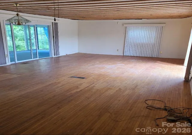 Photo 1 of Single family home for sale at 110 Kipka Ln, Mooresville, NC 28115 | MLS# 4437849 | Listing updated on 2026-10-27