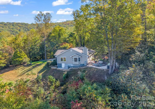 Photo 4 of Single family home for sale at 178 Hilltop View Dr, Fletcher, NC 28732 | MLS# 4437852 | Listing updated on 2026-10-29