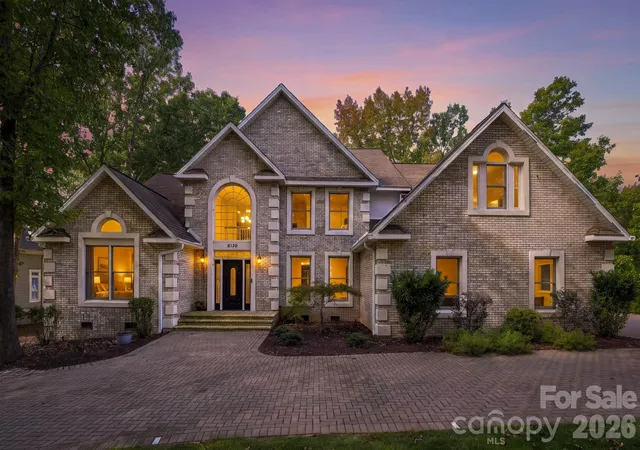 Photo 1 of Single family home for sale at 812 Mckendree Rd, Mooresville, NC 28117 | MLS# 4437861 | Listing updated on 2026-10-30