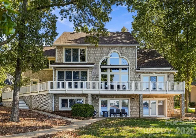 Photo 3 of Single family home for sale at 812 Mckendree Rd, Mooresville, NC 28117 | MLS# 4437861 | Listing updated on 2026-10-30