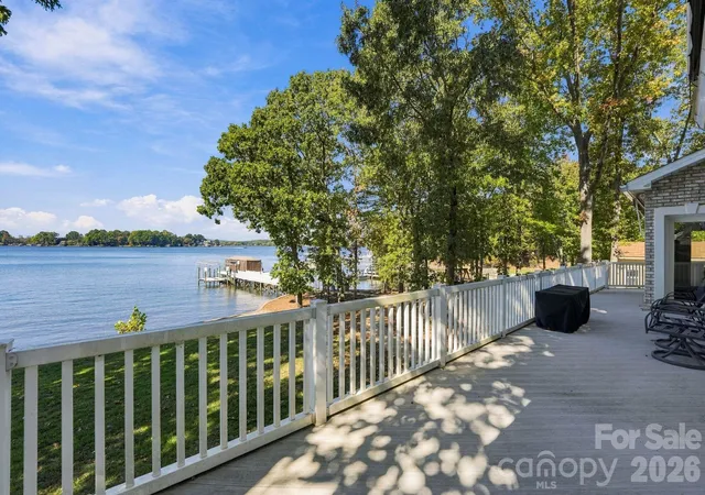 Photo 4 of Single family home for sale at 812 Mckendree Rd, Mooresville, NC 28117 | MLS# 4437861 | Listing updated on 2026-10-30