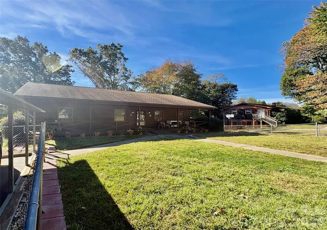 Photo 1 of Single family home for sale at 41 Eye View Rd, Candler, NC 28715 | MLS# 4437866 | Listing updated on 2026-10-29