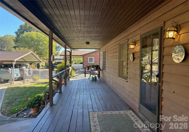 Photo 2 of Single family home for sale at 41 Eye View Rd, Candler, NC 28715 | MLS# 4437866 | Listing updated on 2026-10-29