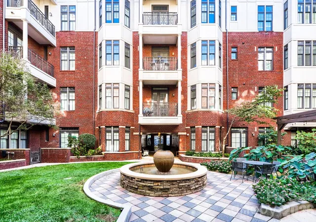 Photo 1 of Condo for sale at 2810 Selwyn Ave #324, Charlotte, NC 28209 | MLS# 4437915 | Listing updated on 2026-10-29