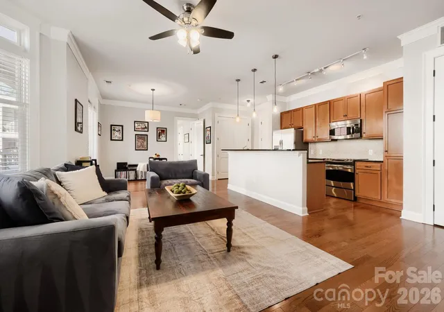 Photo 3 of Condo for sale at 2810 Selwyn Ave #324, Charlotte, NC 28209 | MLS# 4437915 | Listing updated on 2026-10-29