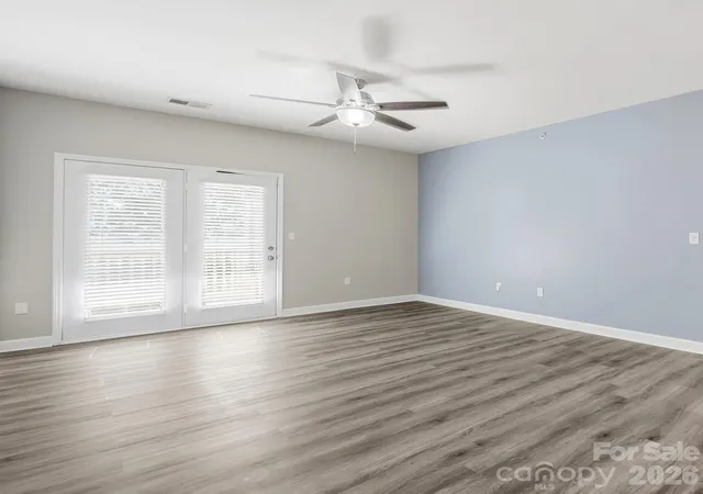 Photo 4 of Condo for sale at 9934 Hyde Glen Ct, Charlotte, NC 28262 | MLS# 4437926 | Listing updated on 2026-10-30