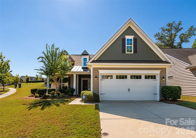 Photo 1 of Single family home for sale at 13301 Canterbury Castle Dr, Charlotte, NC 28273 | MLS# 4437964 | Listing updated on 2026-10-30