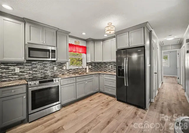 Photo 4 of Single family home for sale at 100 Amy Ct, Gastonia, NC 28052 | MLS# 4437978 | Listing updated on 2026-10-29