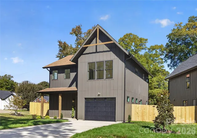 Photo 1 of Single family home for sale at 3850 Avalon Ave, Charlotte, NC 28208 | MLS# 4437989 | Listing updated on 2026-10-30