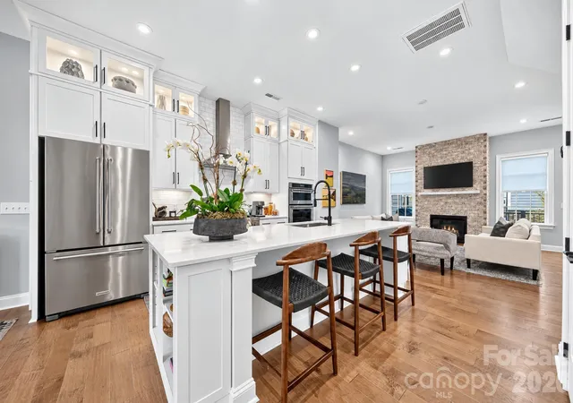 Photo 1 of Townhouse for sale at 306 N Dotger Ave, Charlotte, NC 28204 | MLS# 4437999 | Listing updated on 2026-10-30